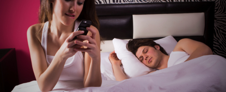 how to catch a cheating spouse cell phone